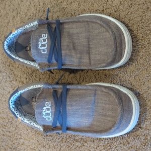 Hey dude wally free, size 12, beige